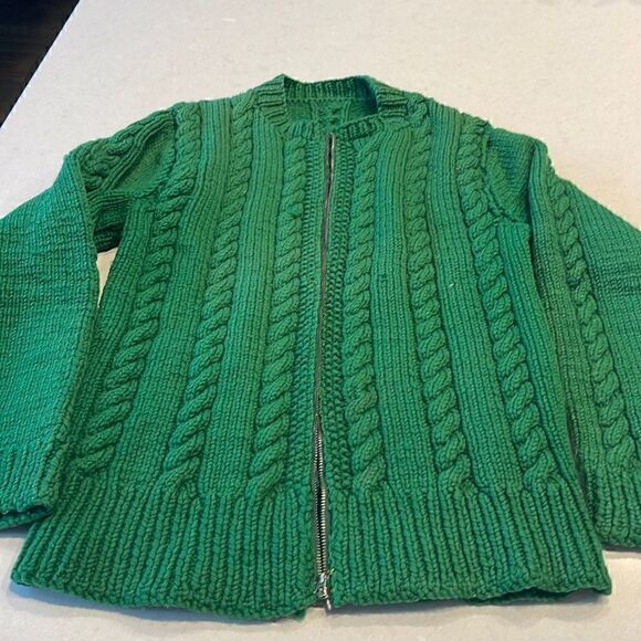 Homemade women’s cardigan size medium to large see measurements green super cool - Picture 1 of 10